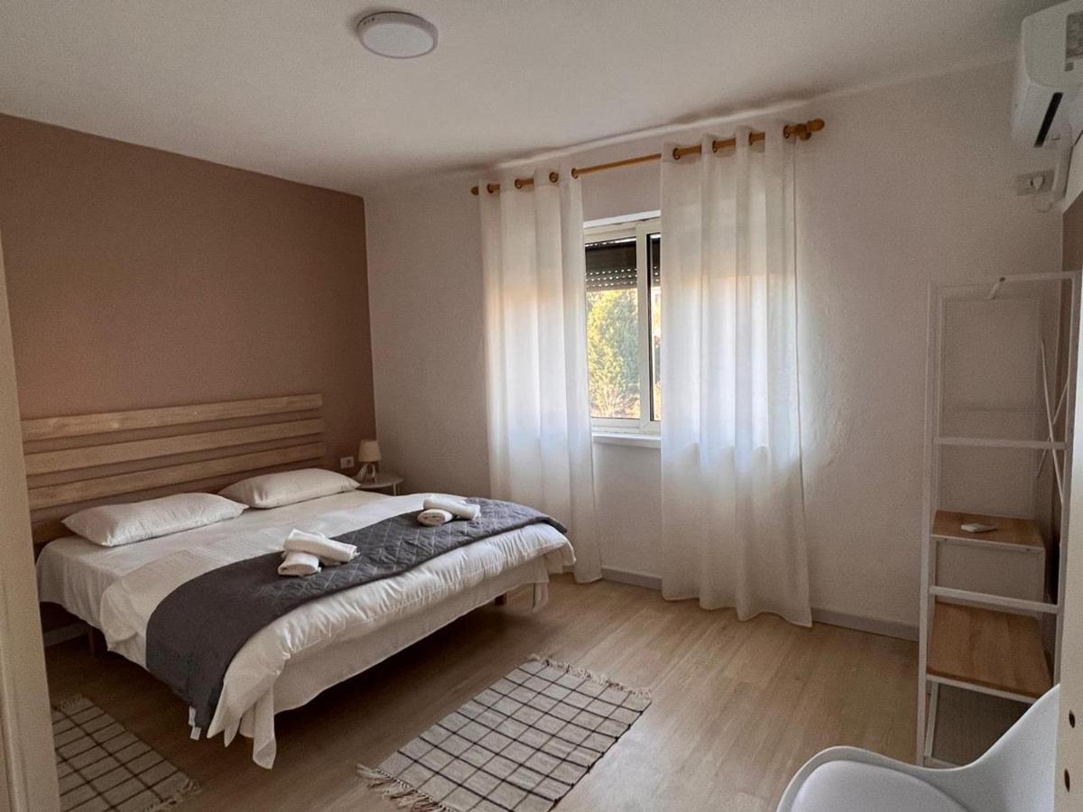 Centre Apartment In Shkoder Ngoại thất bức ảnh